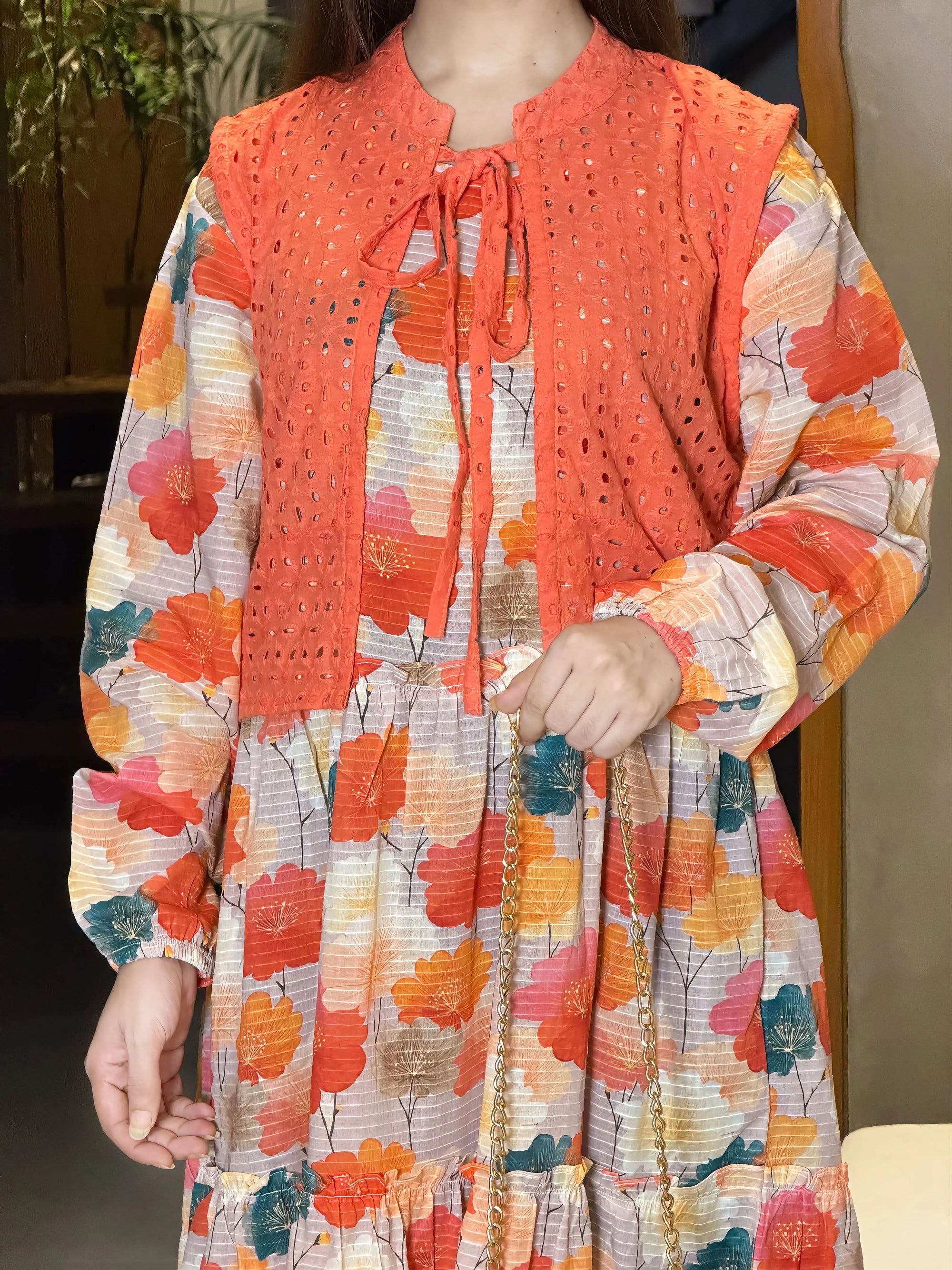 🌸 Sunset Bloom Chikankari Maxi 🌸